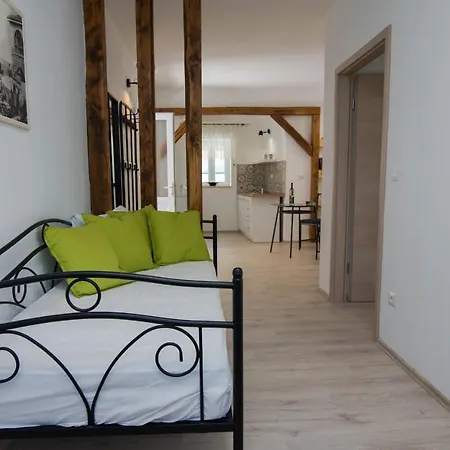 بيت ضيافة Alice A1