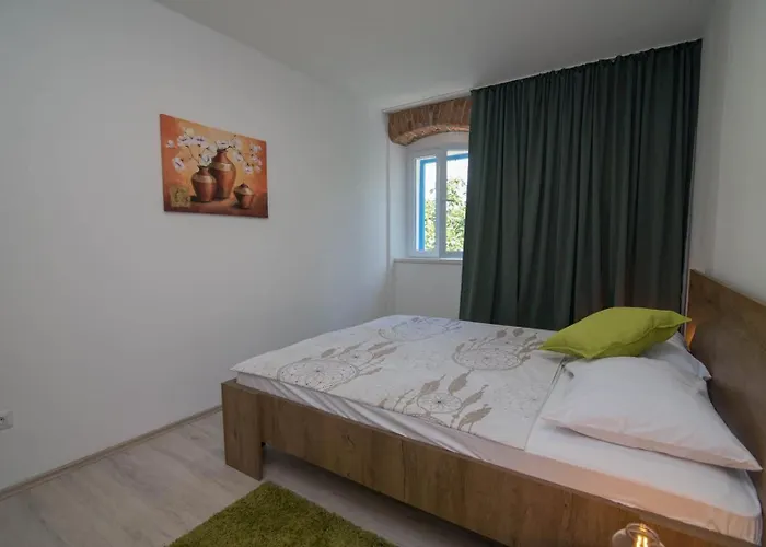 Alice A1 3* Вели-Лошинь