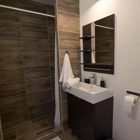 Alice A1 Gæstehus 3*