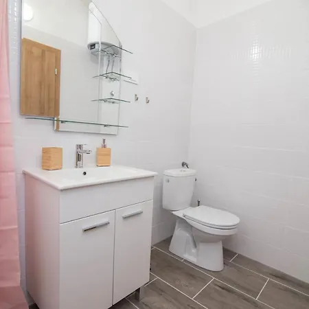 Alice A1 Gostinjska kuća 3*