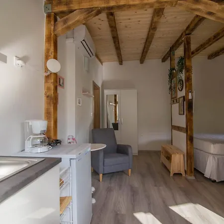 Alice A1 Gostinjska kuća 3*