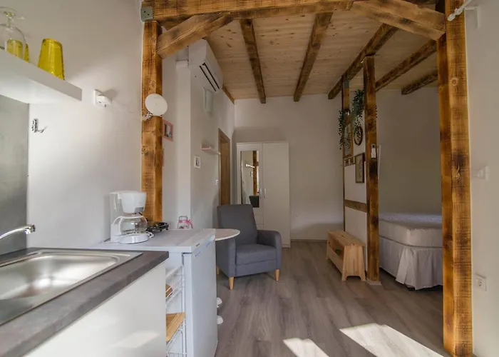 Alice A1 بيت ضيافة 3*