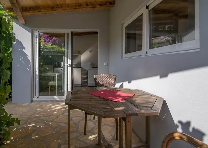 بيت ضيافة Alice A1 3*